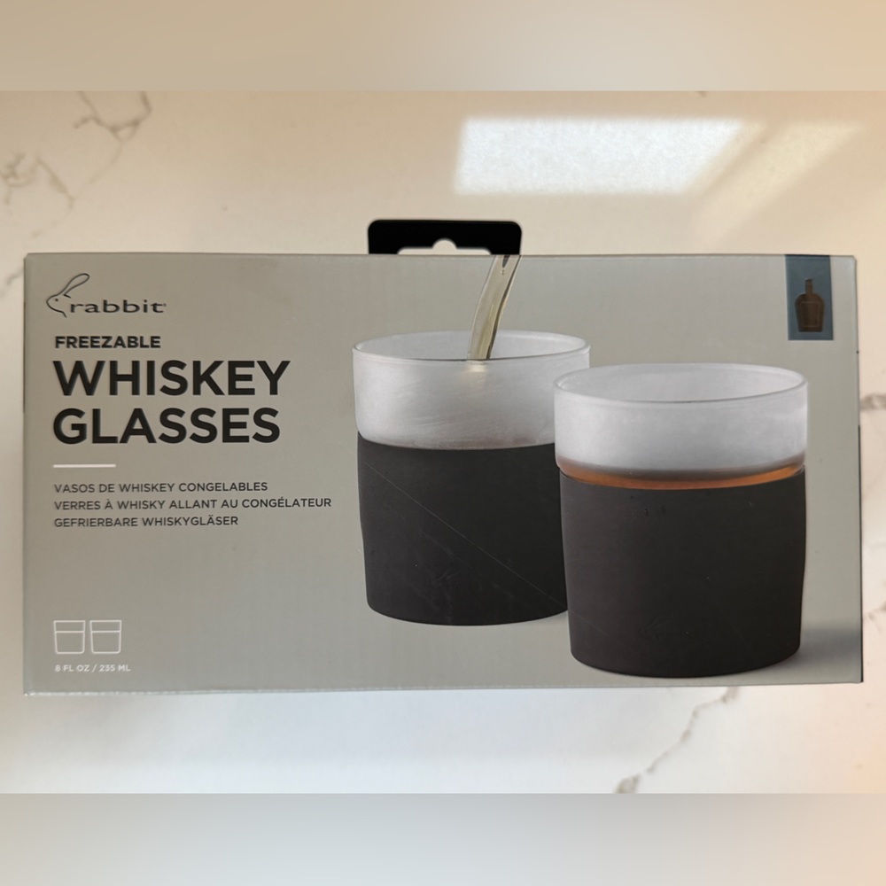New/Unopened Rabbit 2-PK Freezable Whiskey Glasses - Black